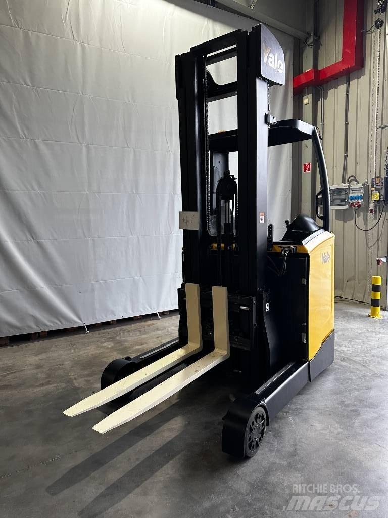 Yale MR16 Stivuitor cu catarg retractabil