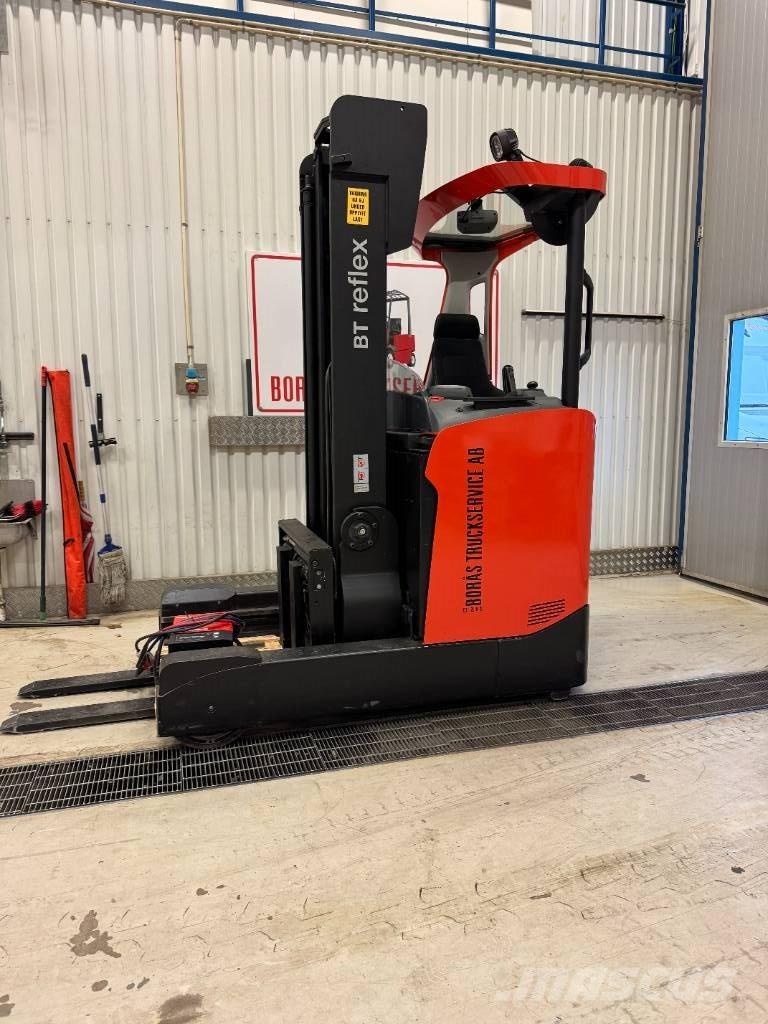 BT truck RRE 200 H Stivuitor cu catarg retractabil