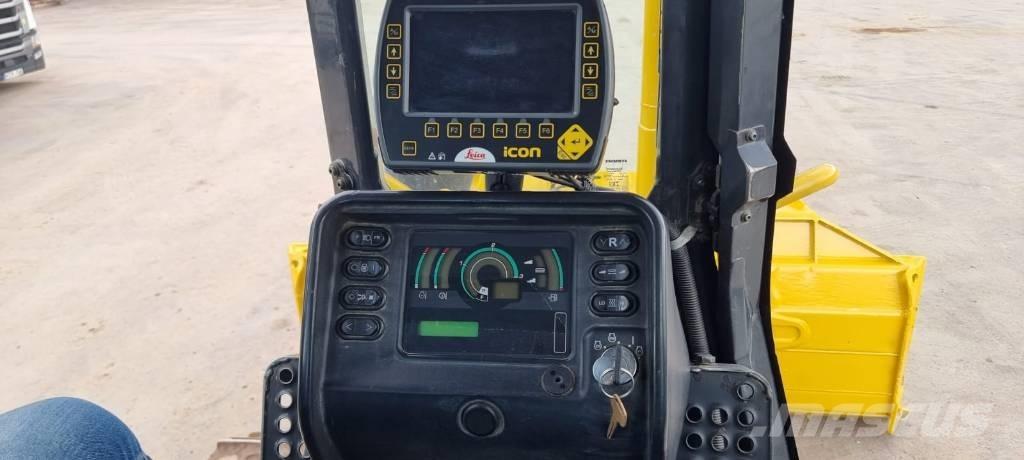 Komatsu D 51 EX-22 Buldozere pe senile
