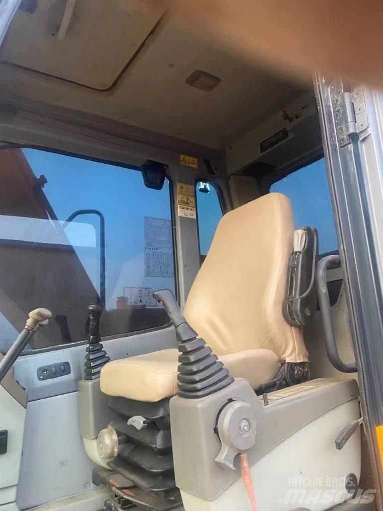 Hyundai R110VS Excavatoare pe șenile
