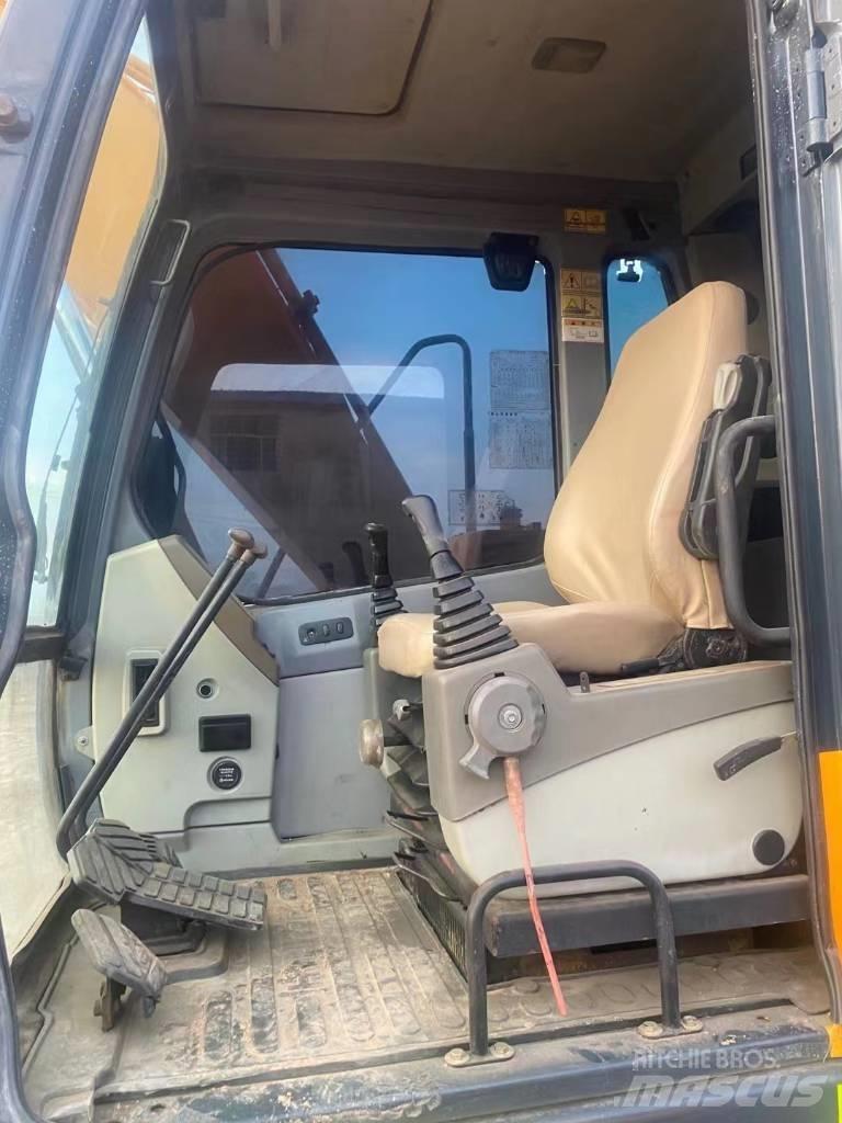 Hyundai R110VS Excavatoare pe șenile
