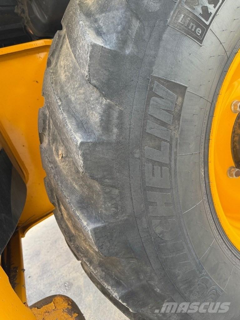 JCB 3 CX Buldoexcavatoare