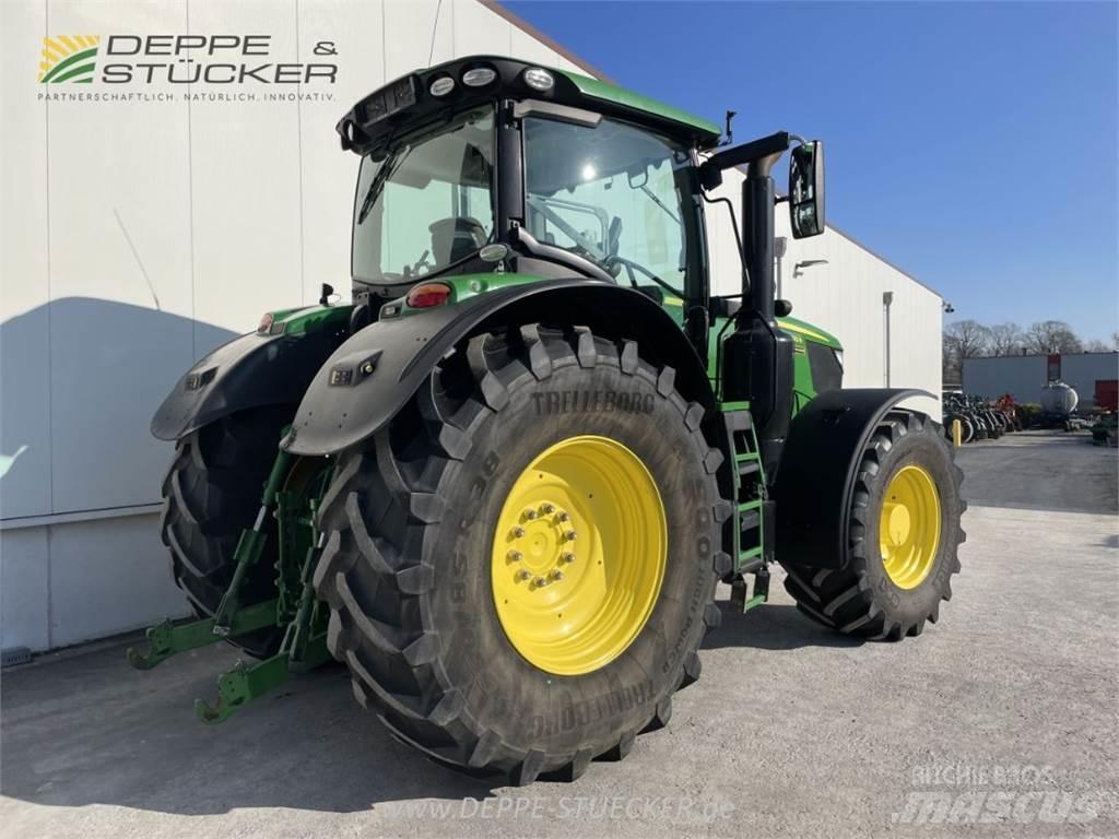 John Deere 6250R Tractoare