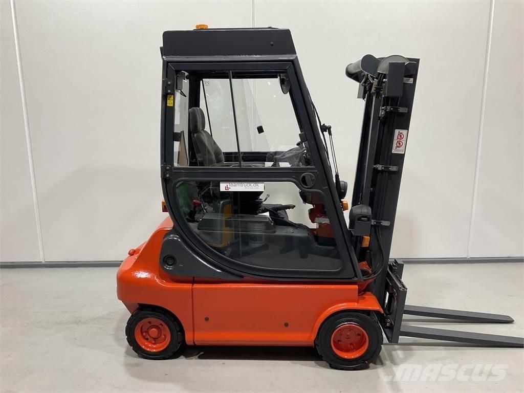 Linde E20P-02 Stivuitor electric