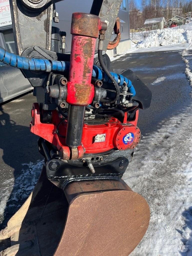 Volvo ECR 88 D Excavatoare 7t - 12t