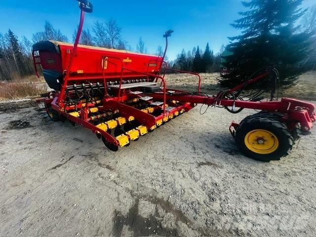 Väderstad Rapid400C Perforatoare