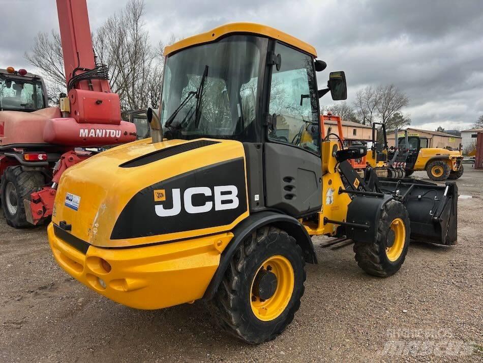 JCB 406 B Incarcator pe pneuri