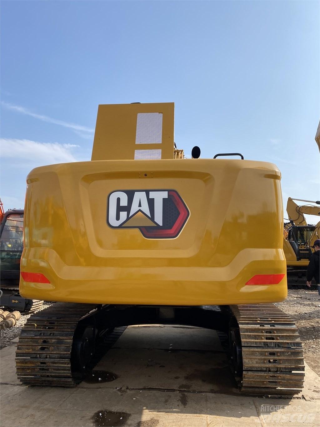 CAT 320 Excavatoare pe șenile
