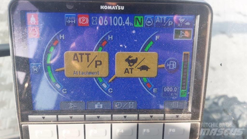 Komatsu PW 148-10 Excavatoare cu roti