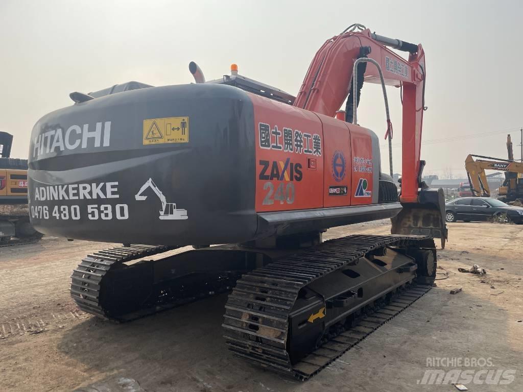 Hitachi ZX 240 Excavatoare pe șenile
