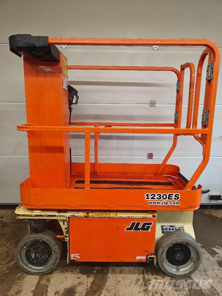 JLG 1230 ES Ascensoare verticale catarg