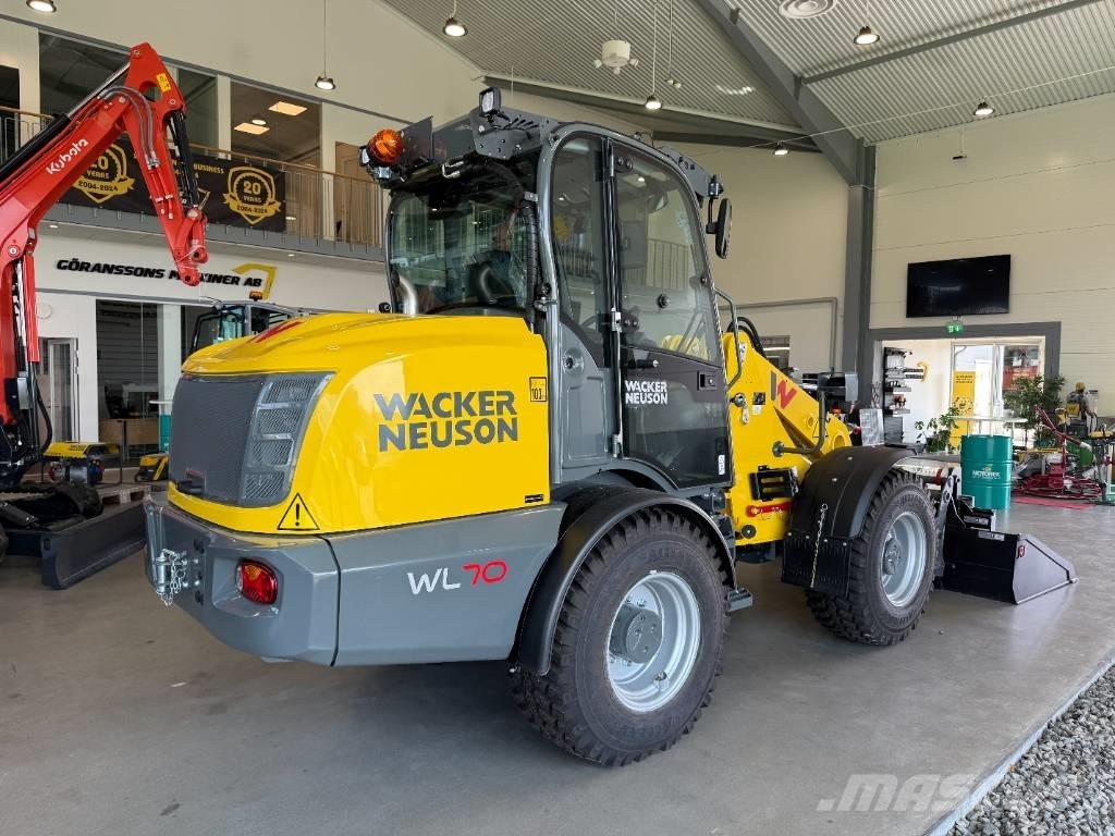 Wacker Neuson WL 70 Incarcator pe pneuri
