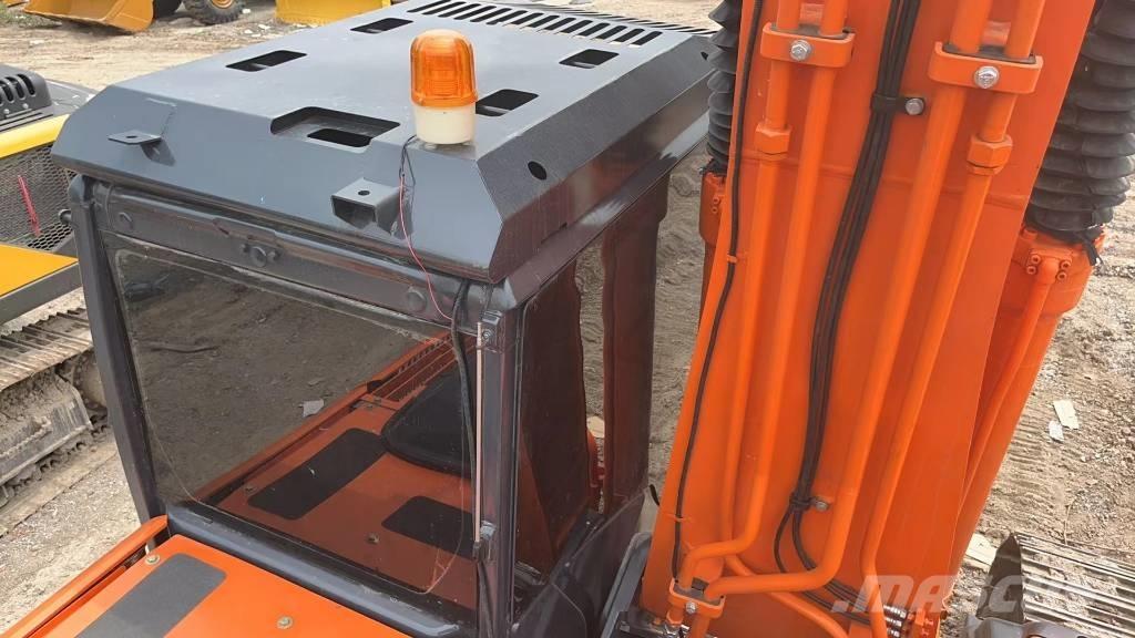 Hitachi ZX 70 Mini excavatoare < 7t