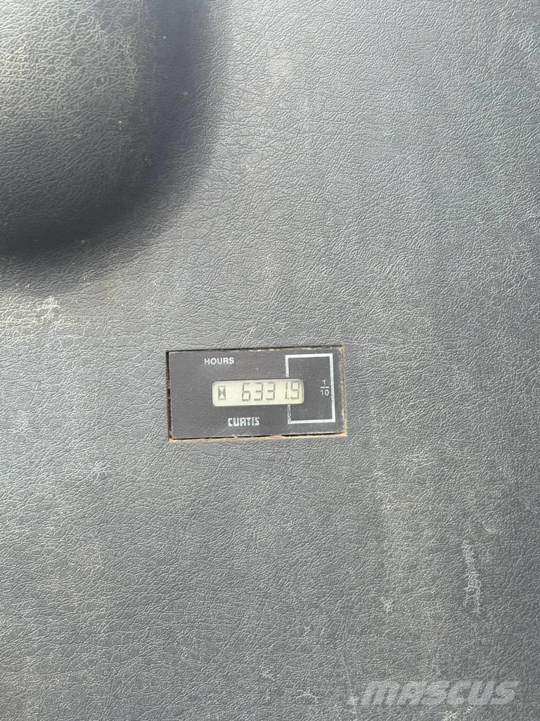 Hyundai HX 330 Excavatoare pe șenile
