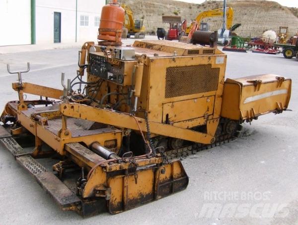 Case F25V Pavatoare asfalt