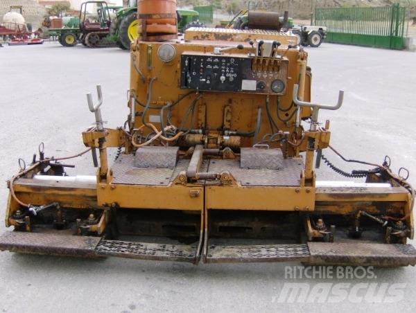 Case F25V Pavatoare asfalt