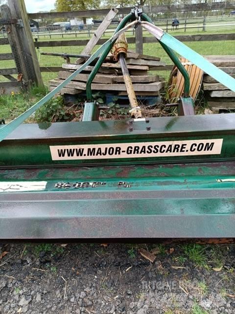 Major 8400 TOPPER Cositoare
