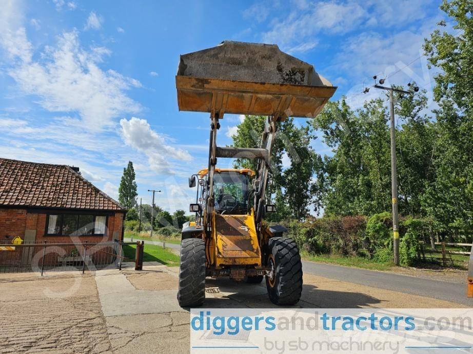 JCB 426 Incarcator pe pneuri