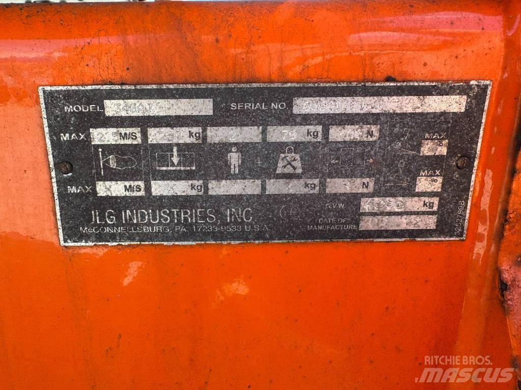 JLG 340AJ Nacele cu brat articulat