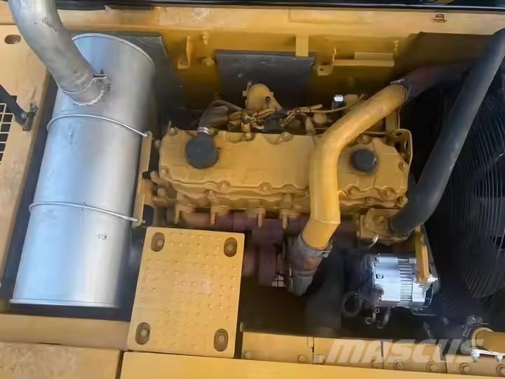 CAT 325 D Excavatoare pe șenile
