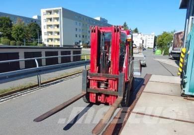 Manitou MI 30 D Stivuitor diesel