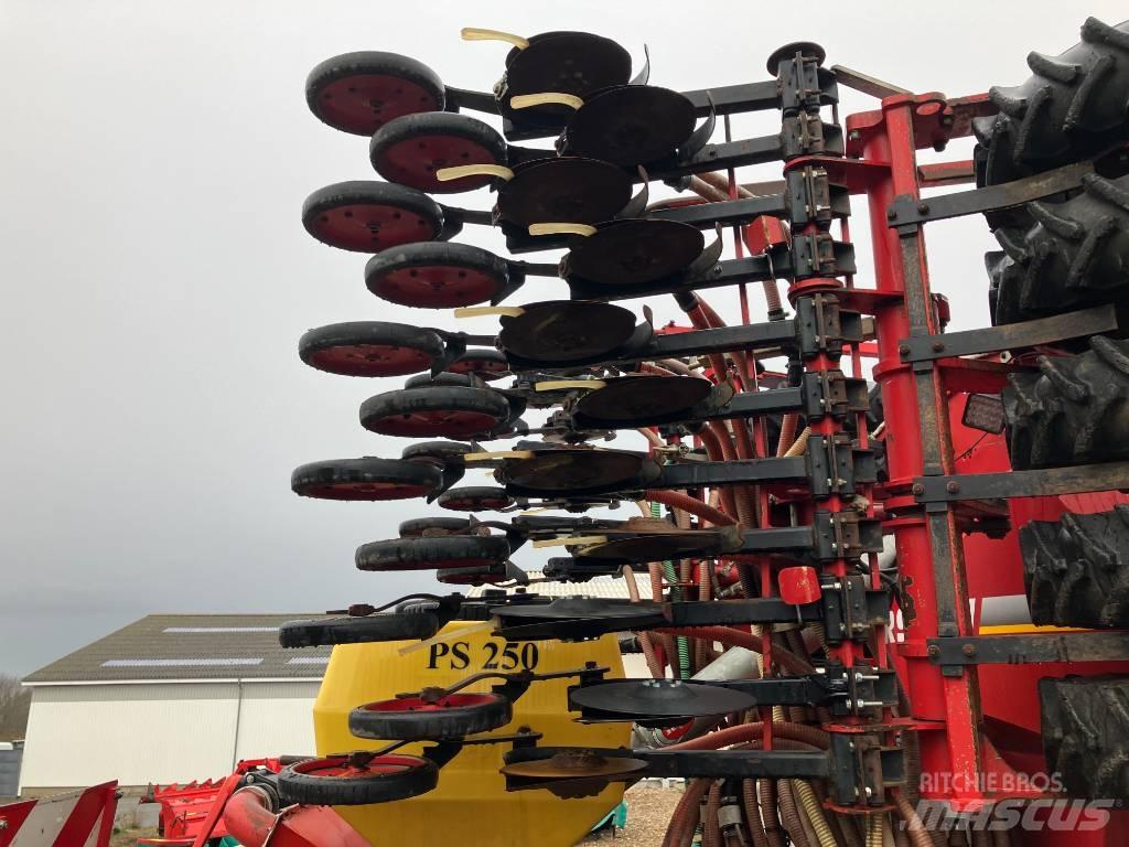 Horsch Pronto 6 DC Perforatoare