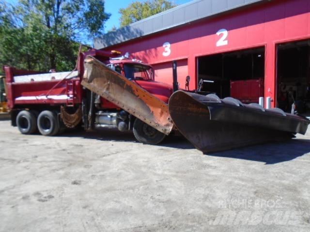 Mack CV 713 Lame pentru dezapezire si pluguri