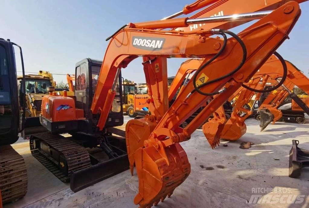 Doosan DH55 Excavatoare pe șenile
