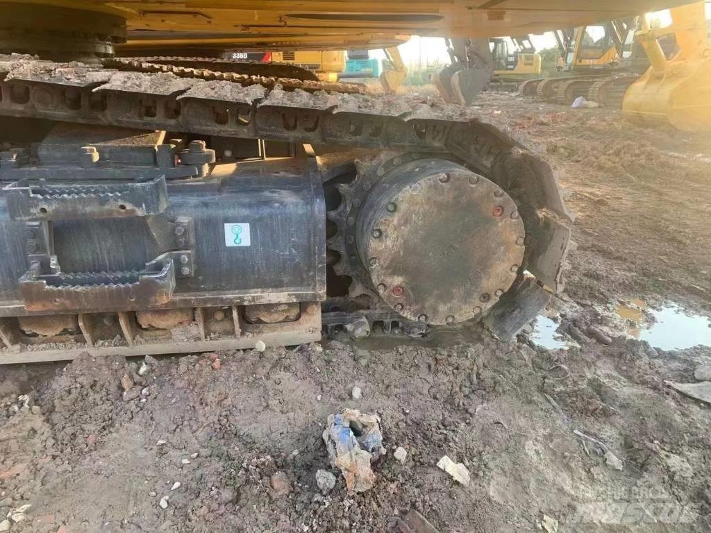 Komatsu pc450 Excavatoare pe șenile
