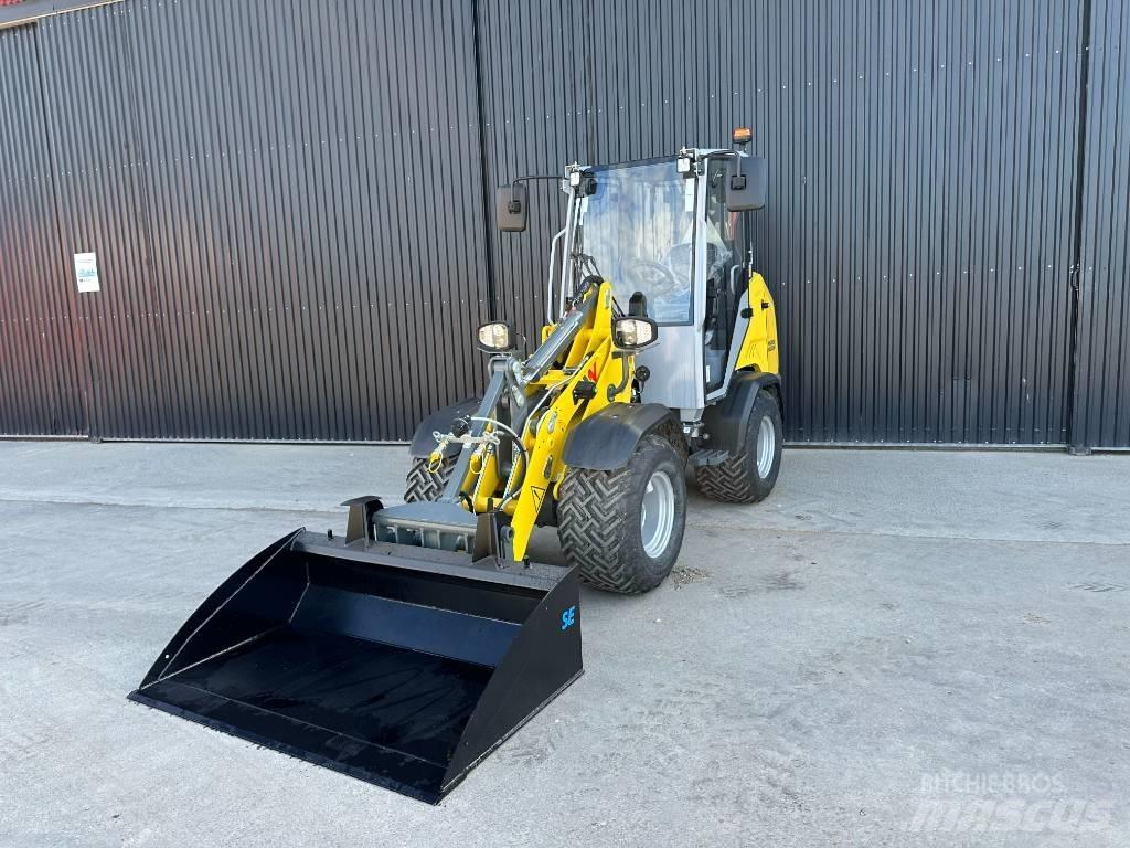 Wacker Neuson WL 28 Incarcator pe pneuri