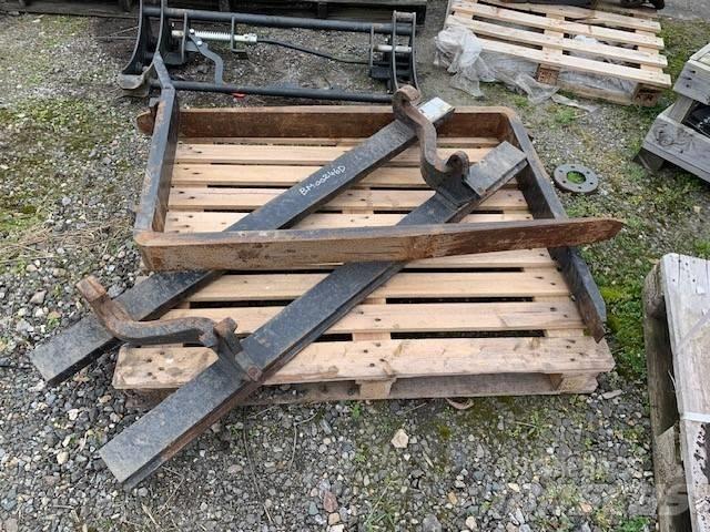 Ålö PALLET TINES Alte masini si accesorii pentru încarcat si sapaturi
