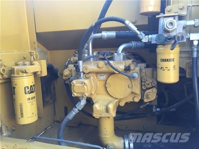 CAT 320 D Excavatoare pe șenile
