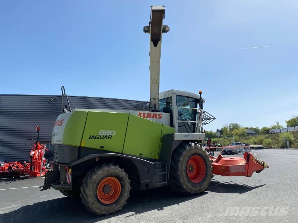 CLAAS JAGUAR 830 Culegatoare de nutret