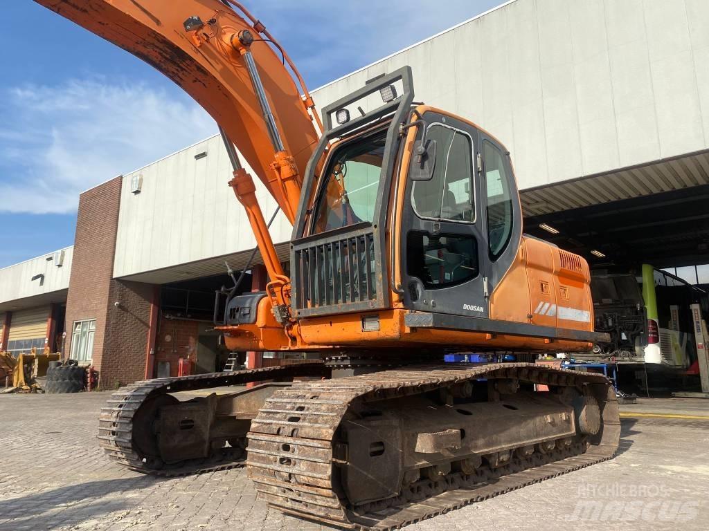 Doosan DX 180 LC Excavatoare pe șenile
