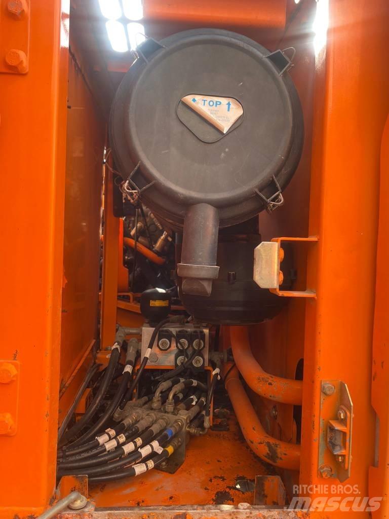 Doosan DX 180 LC Excavatoare pe șenile
