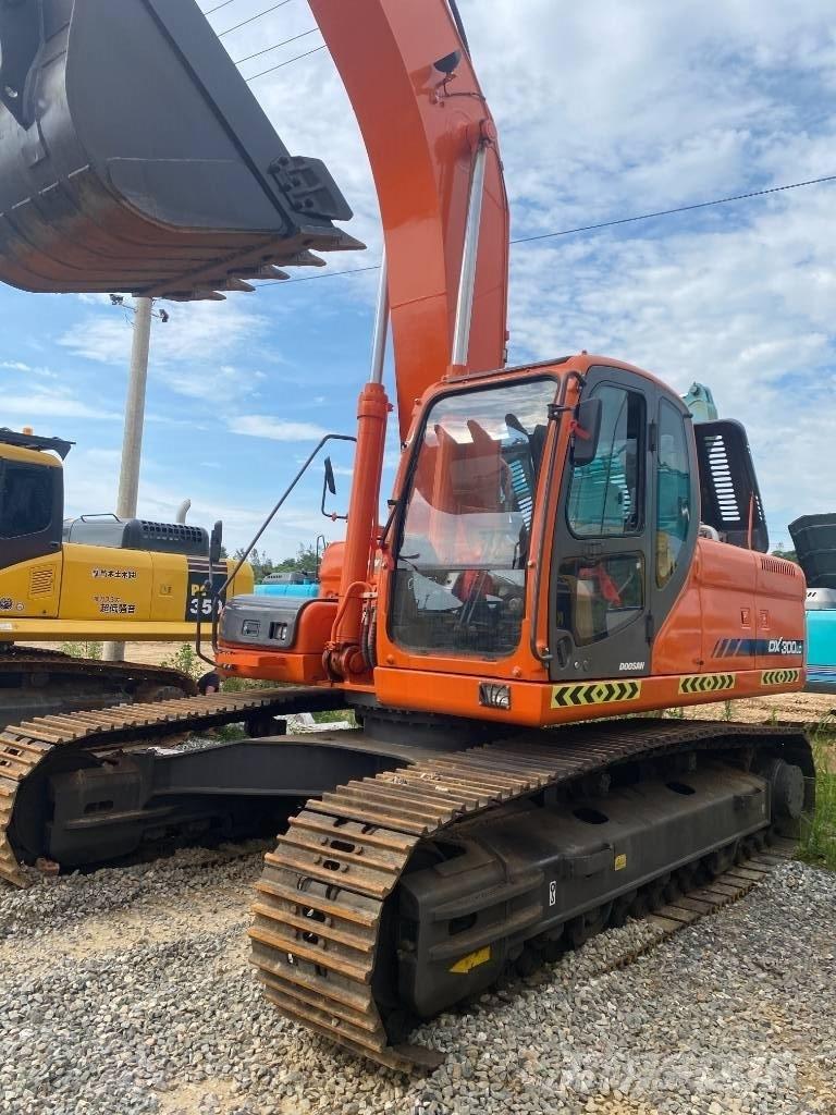 Doosan DX 300 LC Excavatoare pe șenile
