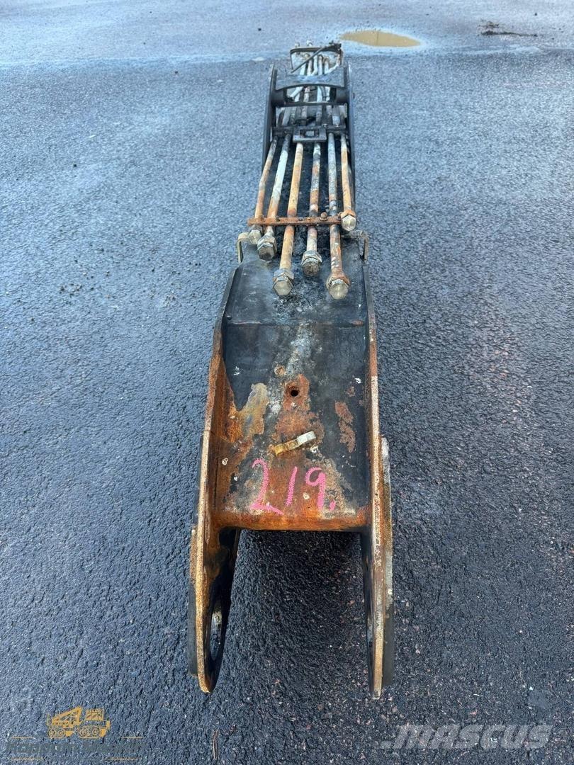 Komatsu 105F Macarale de transport