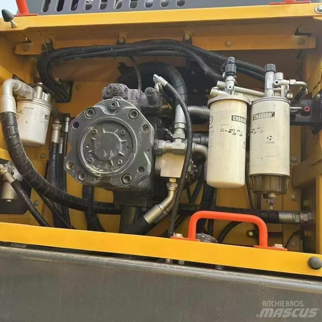 Volvo 480D Excavatoare pe șenile
