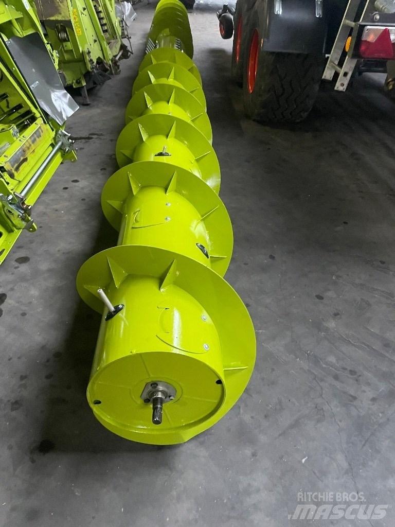 CLAAS Vario 930 Sasiuri si suspensii