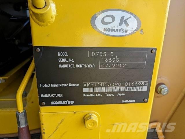 Komatsu D 75 S-5 Încarcatoare cu excavator