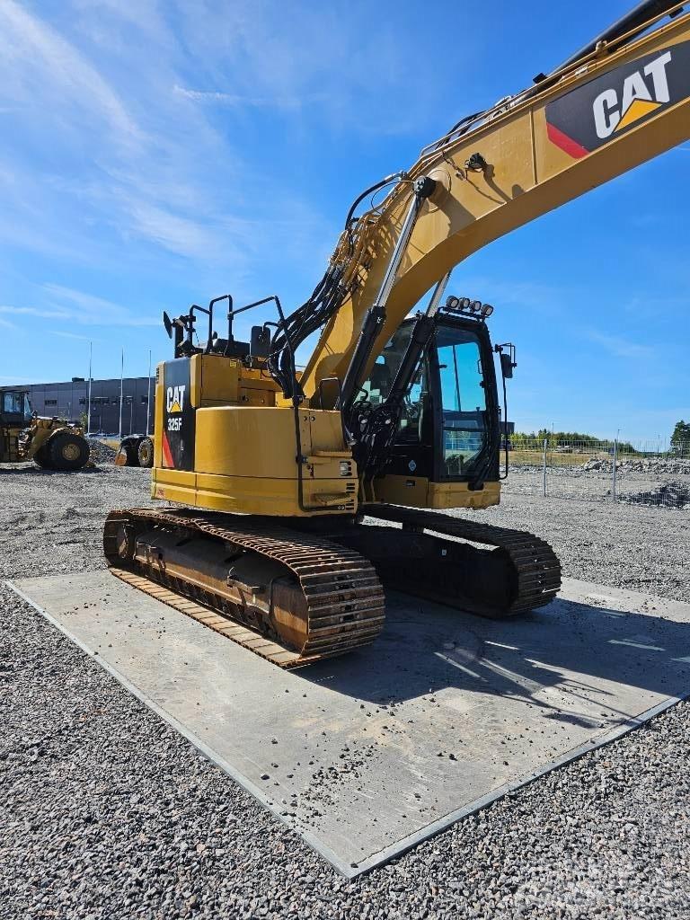 CAT 325 F Excavatoare pe șenile
