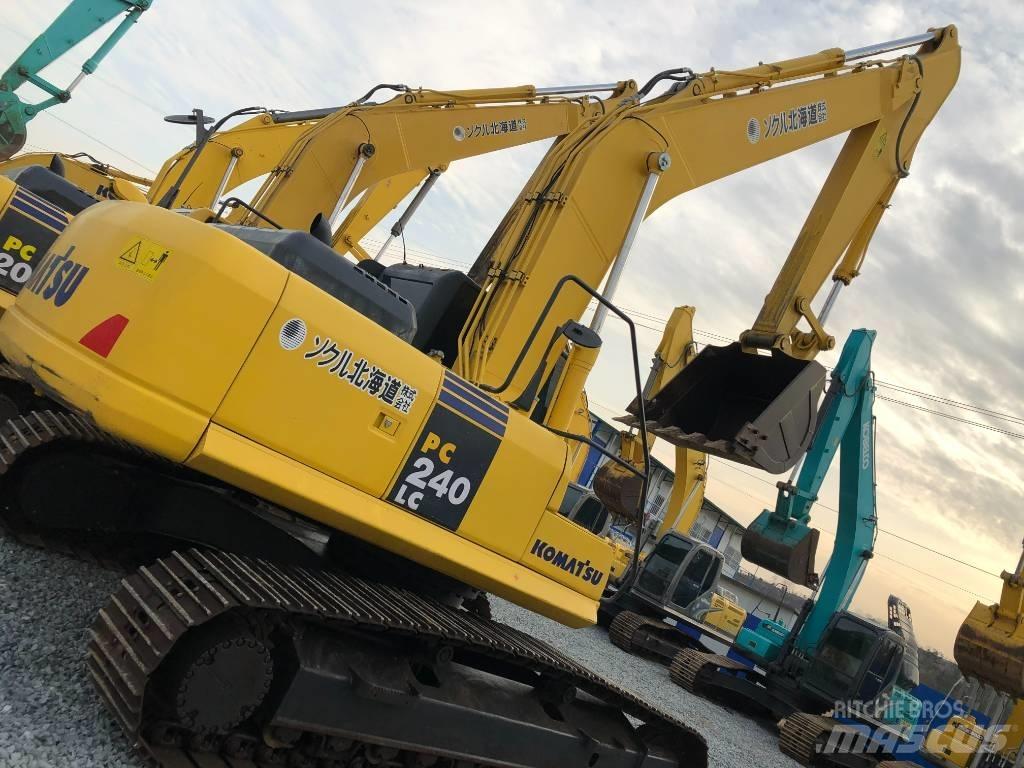 Komatsu 240-8 Excavatoare pe șenile
