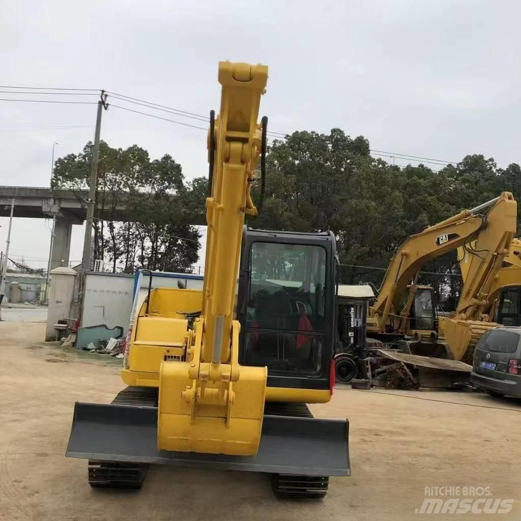 Komatsu PC 60 Excavatoare pe șenile
