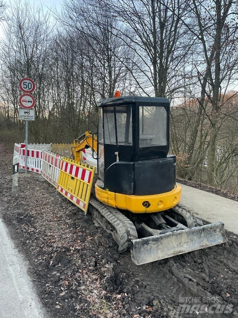 CAT 303 CR Mini excavatoare < 7t