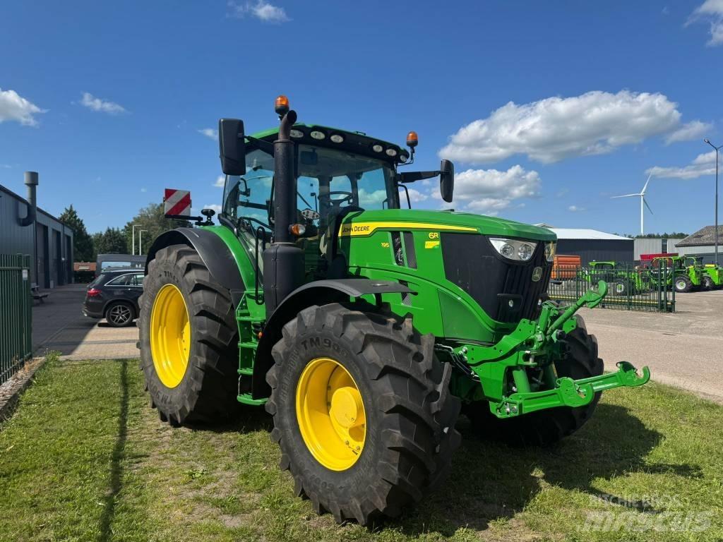 John Deere 6R 195 Tractoare