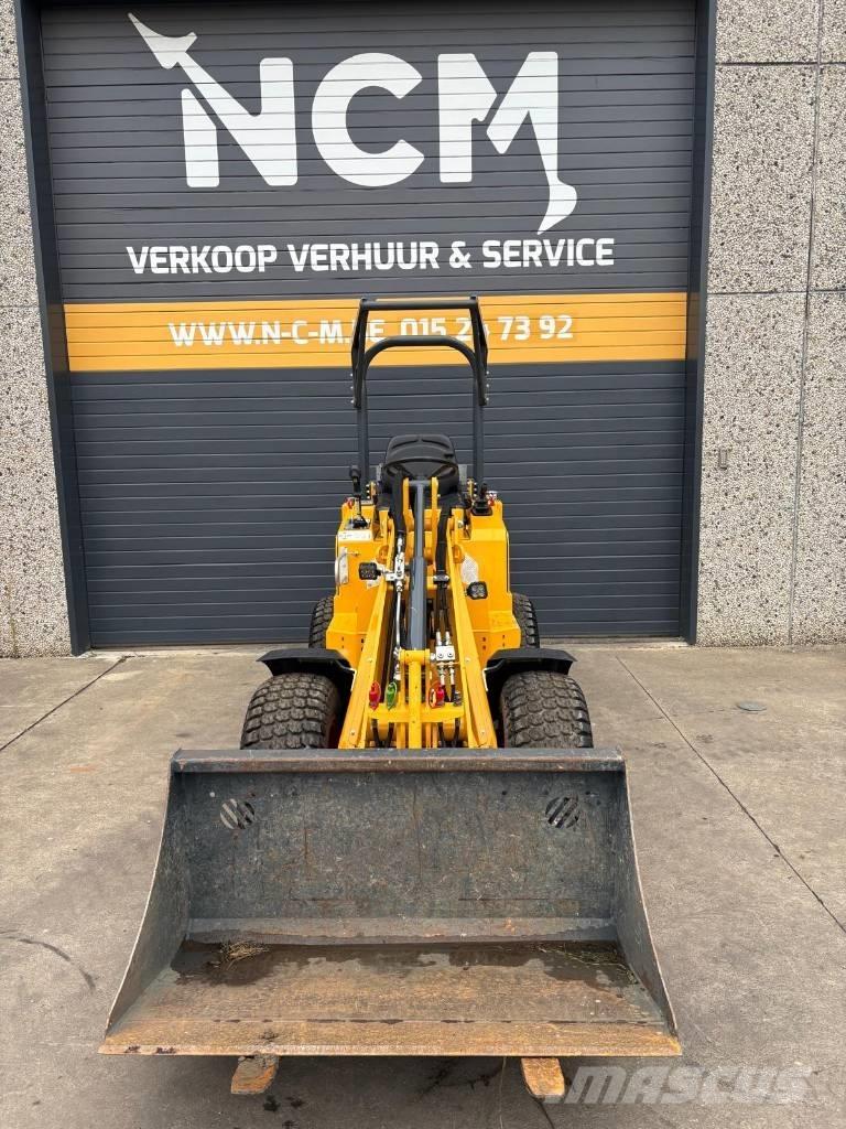 Knikmops KM 130 Incarcator pe pneuri