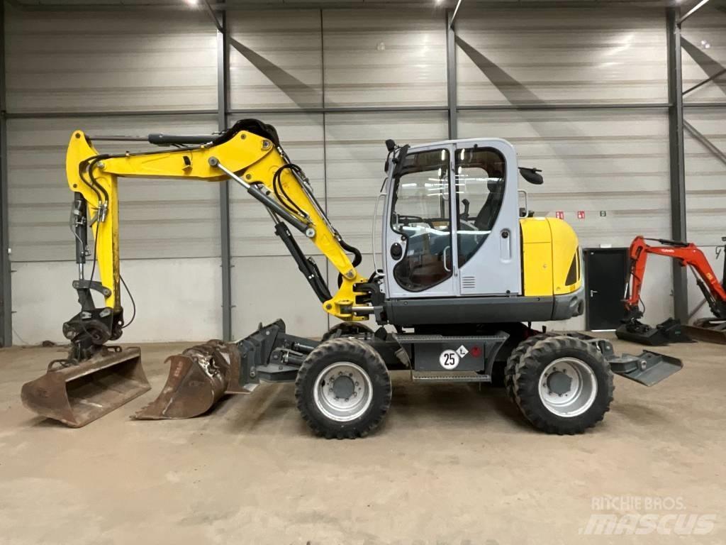Neuson EW 100 Excavatoare cu roti