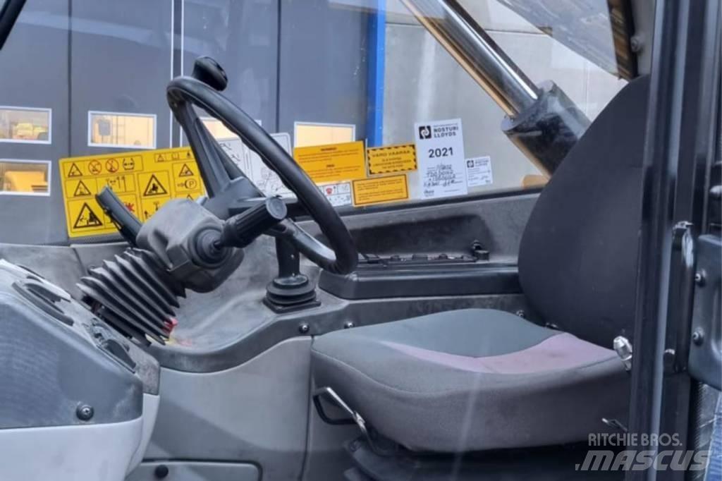 CAT TH 414 Stivuitoare telescopice