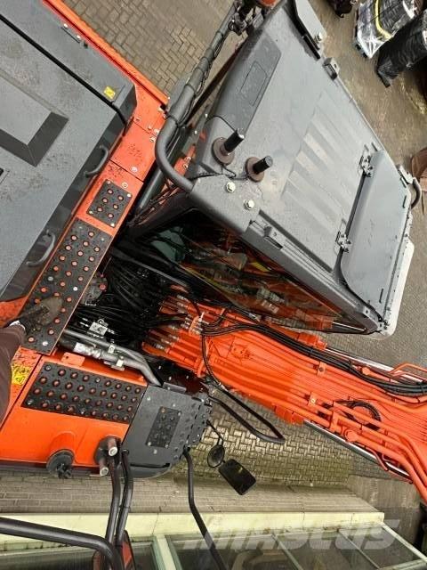 Hitachi ZX 170 W-6 Excavatoare cu roti