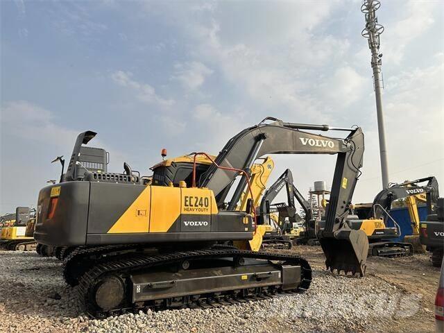 Volvo EC240 Excavatoare pe șenile
